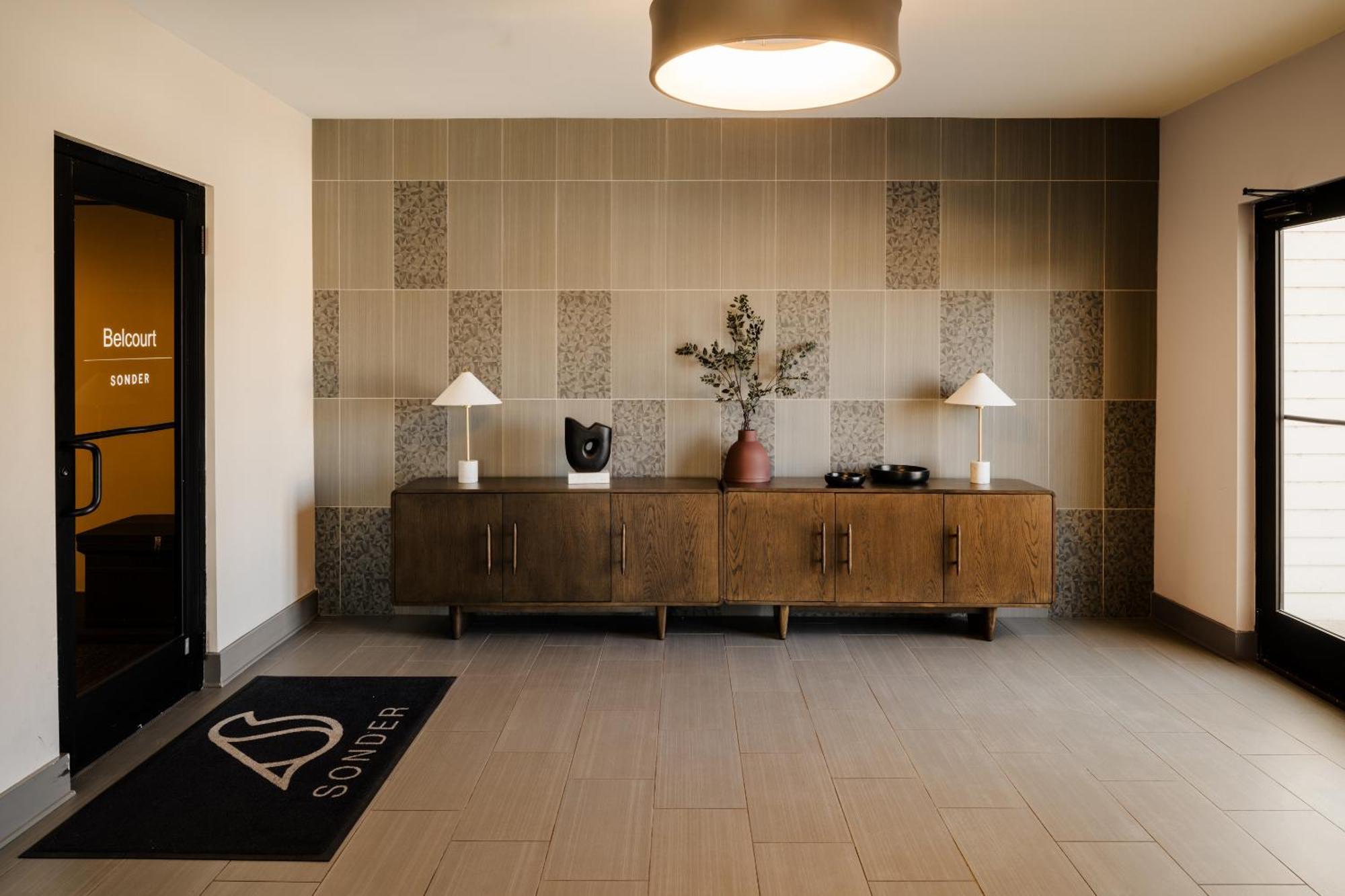 Sonder By Marriott Bonvoy Belcourt Apartments Hillsboro Village Нашвил Екстериор снимка