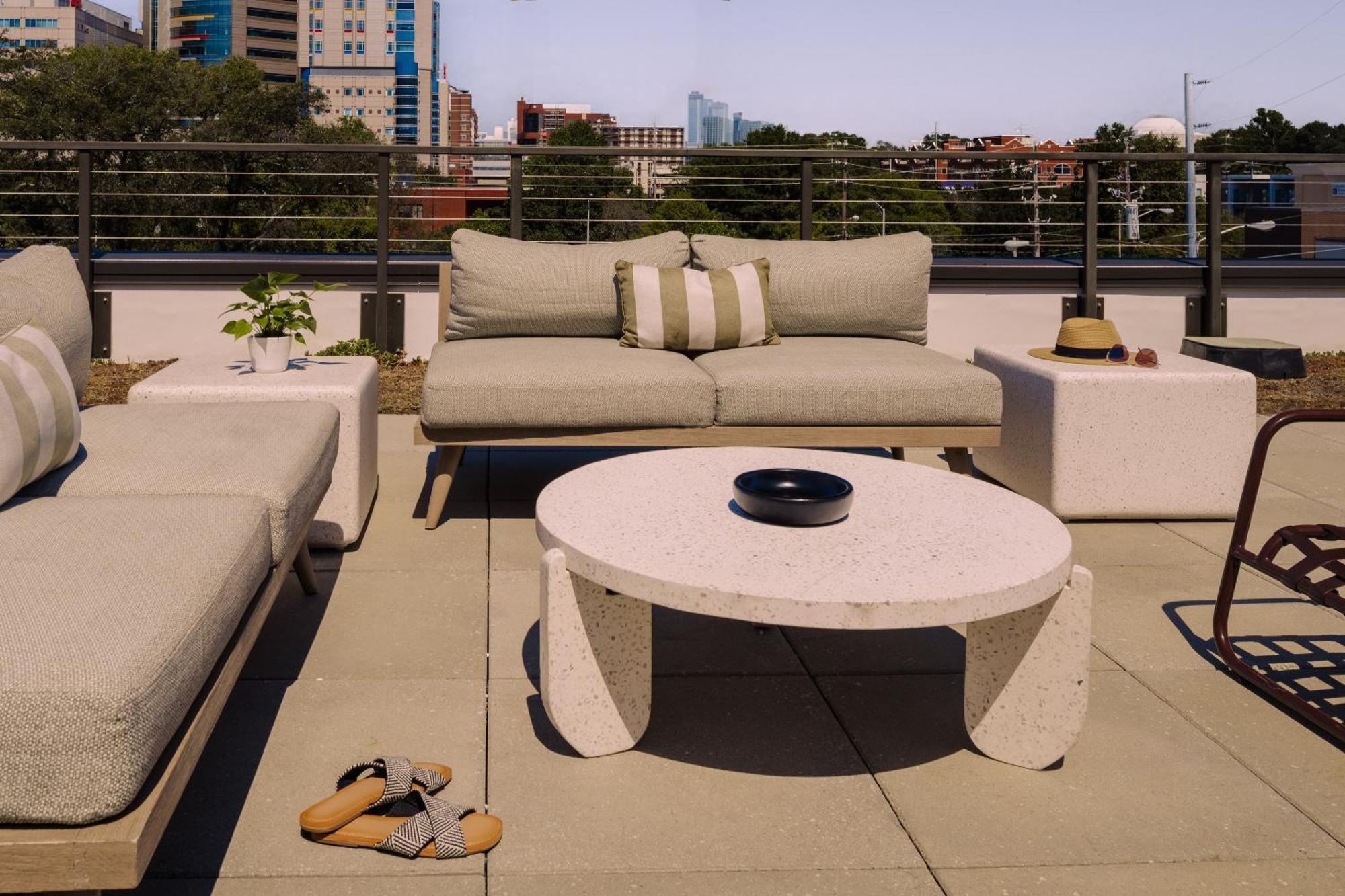 Sonder By Marriott Bonvoy Belcourt Apartments Hillsboro Village Нашвил Екстериор снимка